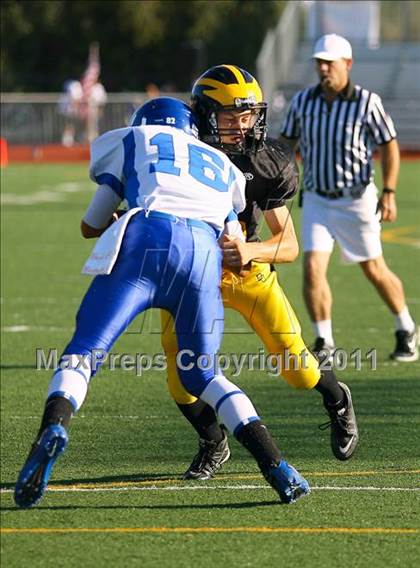 Thumbnail 3 in JV: Del Oro vs Westlake (Battle at the Capital) photogallery.