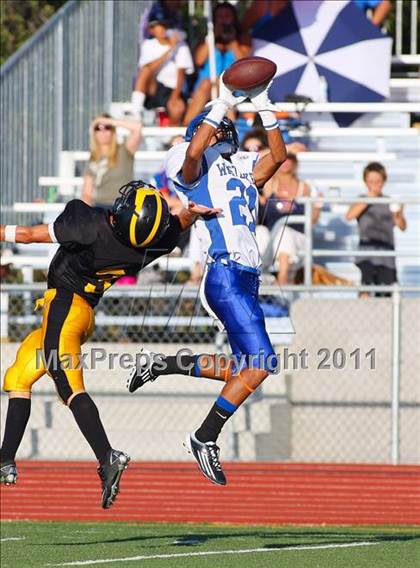 Thumbnail 3 in JV: Del Oro vs Westlake (Battle at the Capital) photogallery.