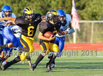 Thumbnail 3 in JV: Del Oro vs Westlake (Battle at the Capital) photogallery.