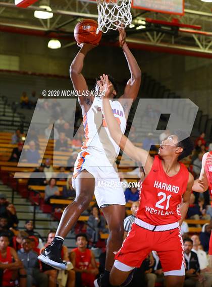 Thumbnail 2 in Harvard-Westlake vs. Bishop Gorman (Nike Extravaganza) photogallery.