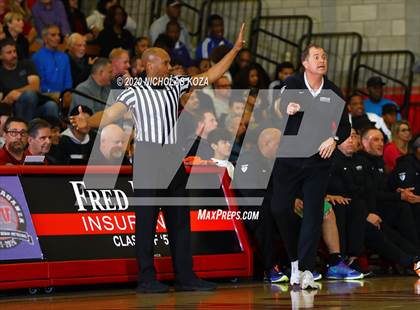 Thumbnail 3 in Harvard-Westlake vs. Bishop Gorman (Nike Extravaganza) photogallery.