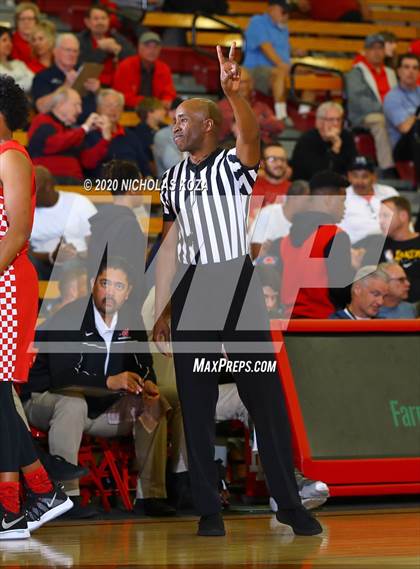 Thumbnail 1 in Harvard-Westlake vs. Bishop Gorman (Nike Extravaganza) photogallery.