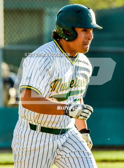 Thumbnail 3 in Agoura @ Moorpark photogallery.