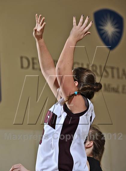 Thumbnail 1 in Palm Springs vs Laguna Beach (MaxPreps Holiday Classic) photogallery.