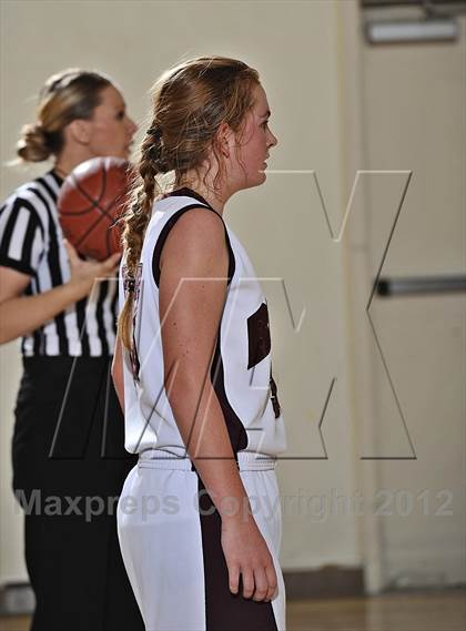 Thumbnail 2 in Palm Springs vs Laguna Beach (MaxPreps Holiday Classic) photogallery.