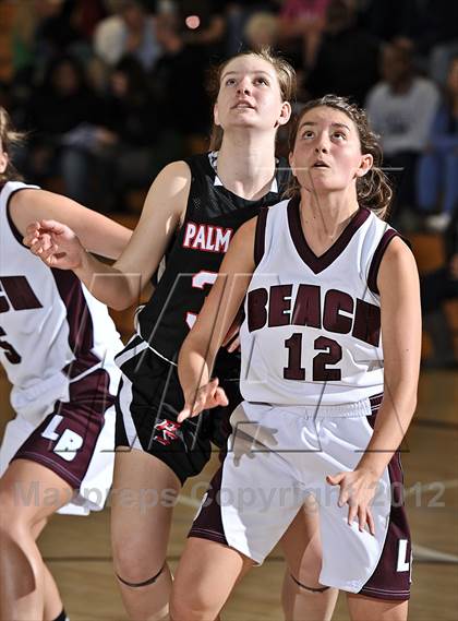 Thumbnail 3 in Palm Springs vs Laguna Beach (MaxPreps Holiday Classic) photogallery.