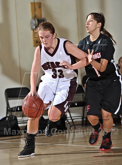 Thumbnail 3 in Palm Springs vs Laguna Beach (MaxPreps Holiday Classic) photogallery.