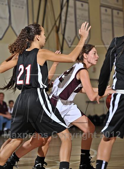 Thumbnail 2 in Palm Springs vs Laguna Beach (MaxPreps Holiday Classic) photogallery.