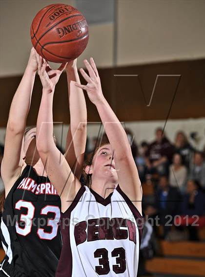 Thumbnail 2 in Palm Springs vs Laguna Beach (MaxPreps Holiday Classic) photogallery.