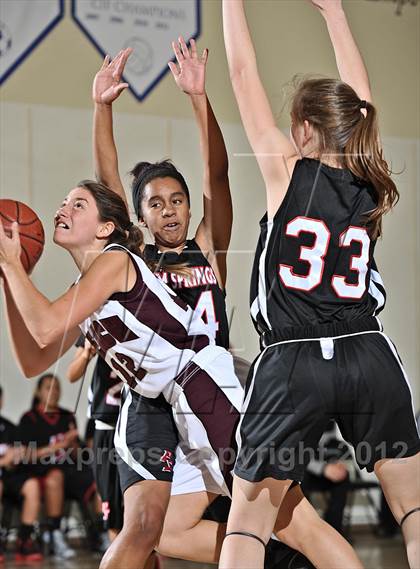 Thumbnail 3 in Palm Springs vs Laguna Beach (MaxPreps Holiday Classic) photogallery.