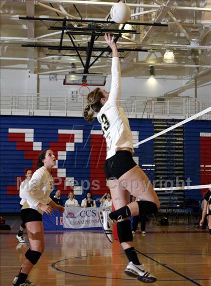Thumbnail 1 in Mountain View vs. Archbishop Mitty (CIF CCS D2 Final) photogallery.