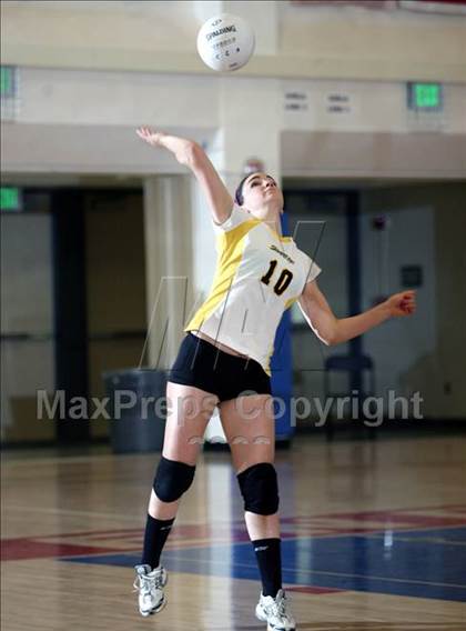 Thumbnail 3 in Mountain View vs. Archbishop Mitty (CIF CCS D2 Final) photogallery.