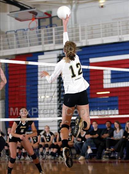 Thumbnail 1 in Mountain View vs. Archbishop Mitty (CIF CCS D2 Final) photogallery.