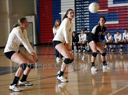 Thumbnail 3 in Mountain View vs. Archbishop Mitty (CIF CCS D2 Final) photogallery.