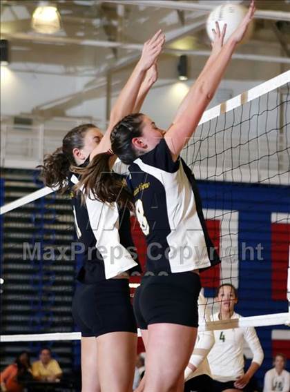 Thumbnail 1 in Mountain View vs. Archbishop Mitty (CIF CCS D2 Final) photogallery.