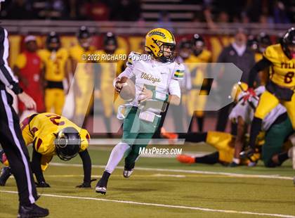 Thumbnail 2 in Kingsburg @ Tulare Union (CIF CS D2 Qtr Final) photogallery.