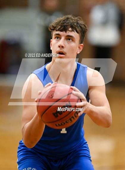 Thumbnail 3 in McQueen vs Fernley (Rail City Classic) photogallery.