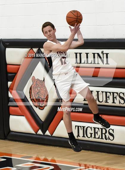 Thumbnail 1 in Farmington @ Illini Bluffs photogallery.