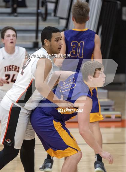Thumbnail 3 in Farmington @ Illini Bluffs photogallery.