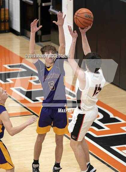 Thumbnail 3 in Farmington @ Illini Bluffs photogallery.