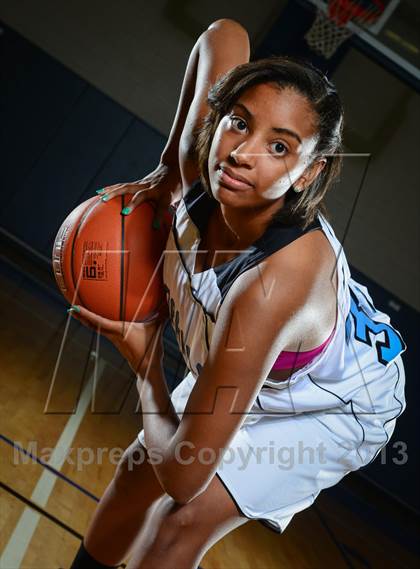 Thumbnail 2 in Kenysha Coulson (Reebok Dynamic Athletes)  photogallery.