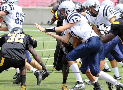 Thumbnail 2 in Central vs. Reitz (Bluegrass High School Football Showcase) photogallery.
