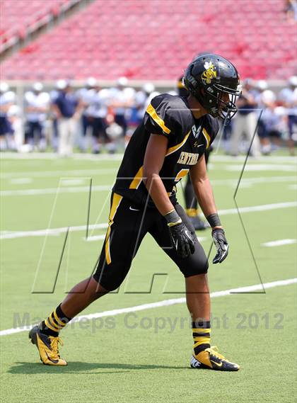 Thumbnail 2 in Central vs. Reitz (Bluegrass High School Football Showcase) photogallery.