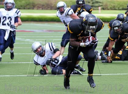 Thumbnail 3 in Central vs. Reitz (Bluegrass High School Football Showcase) photogallery.