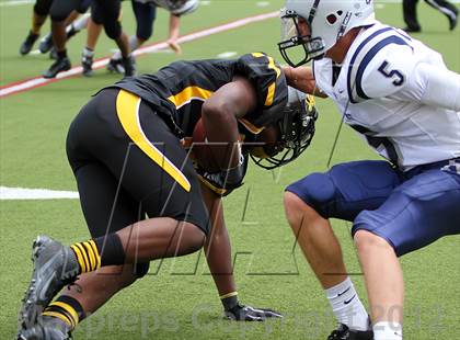 Thumbnail 1 in Central vs. Reitz (Bluegrass High School Football Showcase) photogallery.