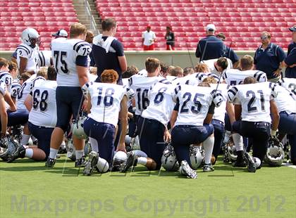 Thumbnail 1 in Central vs. Reitz (Bluegrass High School Football Showcase) photogallery.
