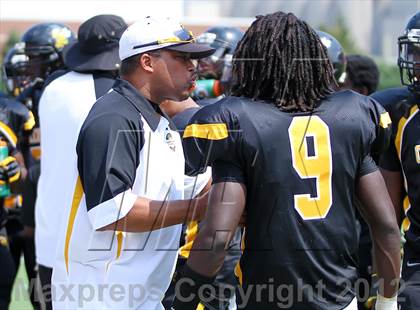Thumbnail 1 in Central vs. Reitz (Bluegrass High School Football Showcase) photogallery.