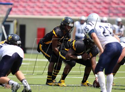 Thumbnail 2 in Central vs. Reitz (Bluegrass High School Football Showcase) photogallery.