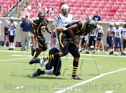 Thumbnail 3 in Central vs. Reitz (Bluegrass High School Football Showcase) photogallery.
