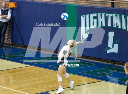 Thumbnail 2 in Powers Catholic @ Lapeer East photogallery.