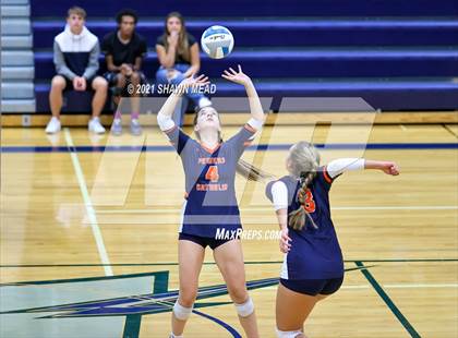 Thumbnail 1 in Powers Catholic @ Lapeer East photogallery.