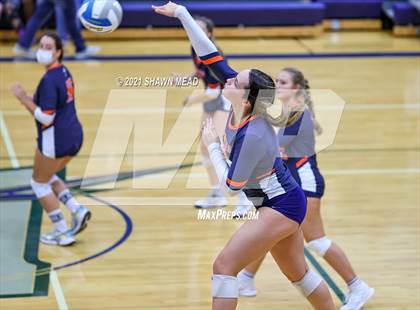 Thumbnail 1 in Powers Catholic @ Lapeer East photogallery.