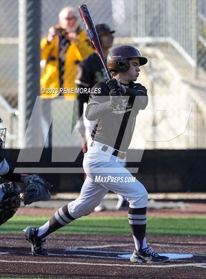Thumbnail 2 in Harvard-Westlake vs St Francis photogallery.
