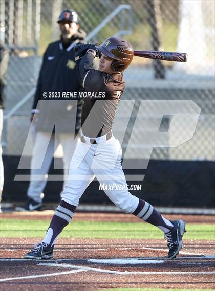 Thumbnail 3 in Harvard-Westlake vs St Francis photogallery.