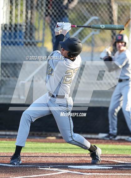 Thumbnail 3 in Harvard-Westlake vs St Francis photogallery.