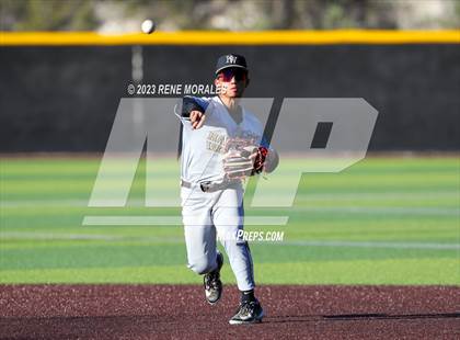 Thumbnail 2 in Harvard-Westlake vs St Francis photogallery.