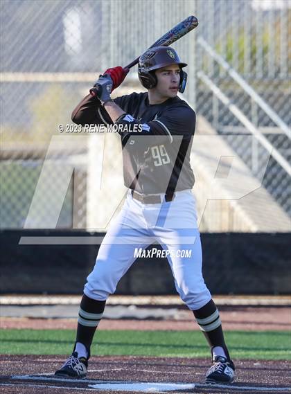 Thumbnail 2 in Harvard-Westlake vs St Francis photogallery.