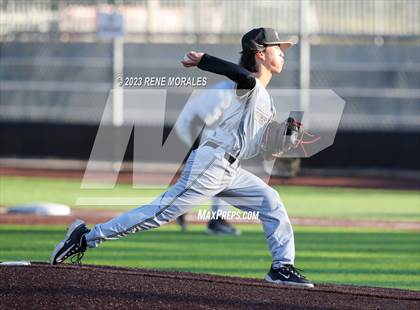 Thumbnail 1 in Harvard-Westlake vs St Francis photogallery.