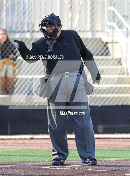 Thumbnail 1 in Harvard-Westlake vs St Francis photogallery.