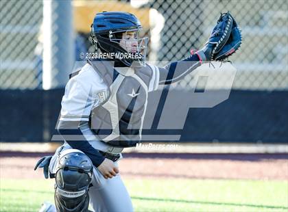 Thumbnail 3 in Harvard-Westlake vs St Francis photogallery.