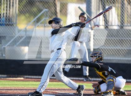 Thumbnail 2 in Harvard-Westlake vs St Francis photogallery.