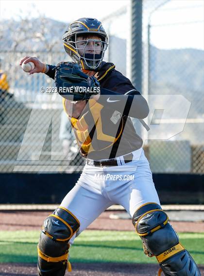 Thumbnail 3 in Harvard-Westlake vs St Francis photogallery.