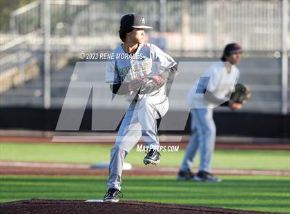 Thumbnail 3 in Harvard-Westlake vs St Francis photogallery.