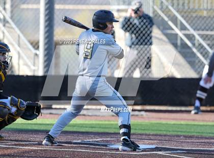 Thumbnail 3 in Harvard-Westlake vs St Francis photogallery.