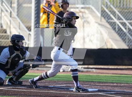 Thumbnail 1 in Harvard-Westlake vs St Francis photogallery.