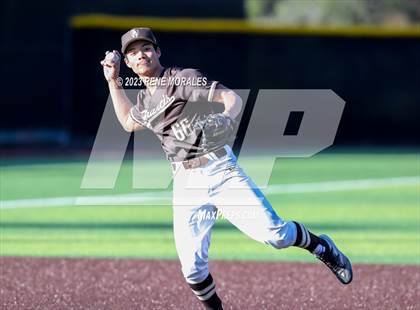 Thumbnail 2 in Harvard-Westlake vs St Francis photogallery.